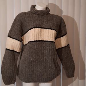 Sweater/ hand knit